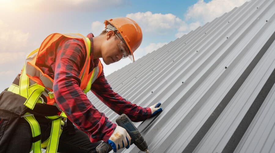 Professional Emergency Roof Repairs services in Huntington, MA
